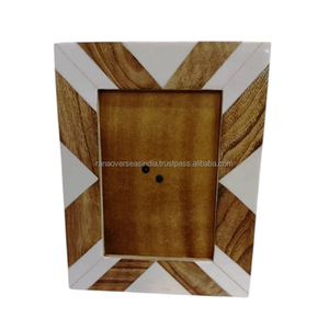 Cadre photo en bois artisanal de qualité supérieure pour la décoration de la maison et du bureau Design intemporel et élégant à des prix abordables du fournisseur - Product Image 2