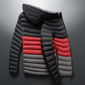 เสื้อแจ็คเก็ตพัฟเฟอร์มีฮู้ดสำหรับผู้ชาย สีสันตัดกัน ปิดด้วยซิป กันลม เสื้อโค้ทฤดูหนาว ทรงลำลอง บุด้วยใยโพลีเอสเตอร์ - Product Image 4