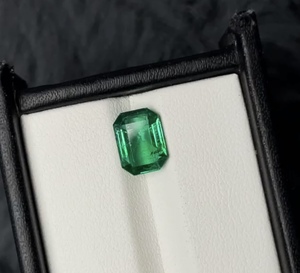 Esmeralda Verde Natural Octogonal, Gema Suelta para Joyería - Product Image 6