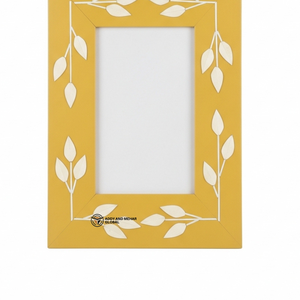 Cadre photo de luxe avec incrustation florale jaune moutarde, cadre photo contemporain en os incrusté avec motif floral - Product Image 4