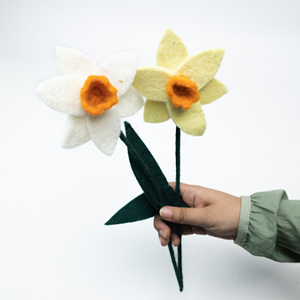 Felt Yarn Handmade Felt Daffodil Bouquet Bulk Wholesale Large Artificial Spring Flowers Single Stem <b>Oil</b> <b>Diffuser</b> - Product Image 1