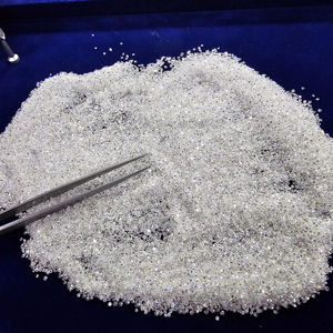 Diamantes Redondos Brillantes Sintéticos Cultivados en Laboratorio, Tamaño Melee de 1.35mm a 1.39mm, Claridad DEF VVS VS, Alta Calidad - Product Image 1