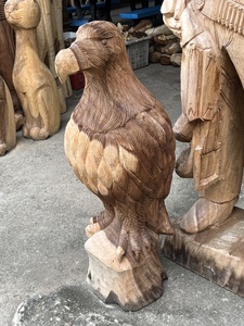 Cajas Decorativas Cuadradas de Madera Tallada con Figuras de Animales, Artesanía - Product Image 2