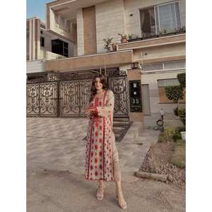 Ensemble de costume XL de créateur avec une belle broderie de fil - Product Image 4