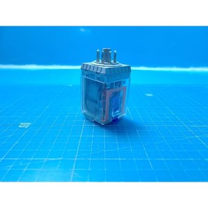 รีเลย์กำลังไฟฟ้าอุตสาหกรรม Turck C2-A20FX ใช้แล้วตามสภาพเดิม อะไหล่อุปกรณ์เซมิคอนดักเตอร์รุ่นเก่า - Product Image 1