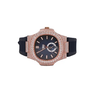 นาฬิกากลไกจักรกลแบบ Moon Phase สีโรสโกลด์ ขอบหน้าปัดประดับเพชร หน้าปัดสีน้ำเงิน สายยาง 41 มม. อะนาล็อก คริสตัลแซฟไฟร์ สำหรับทุกเพศ - Product Image 1