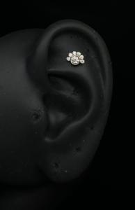 Boucles d'oreilles soleil en or 14 carats avec diamant de laboratoire et diamant rond, bijoux de piercing - Product Image 2