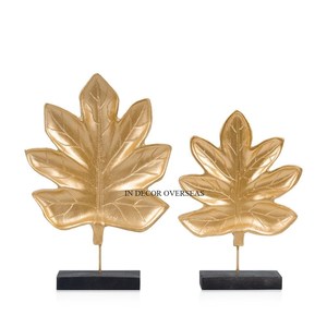 Ensemble de 2 sculptures en feuilles d'or de haute qualité, décoration de table, design artistique contemporain pour la maison et le salon d'hôtel - Product Image 1