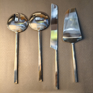 Juego de Cubiertos Modernos de Acero Inoxidable de 4 Piezas: Tenedor para Ensalada Ranurado, Cuchara para Servir Sólida, Cuchillo para Trinchar y Servidor de Pastel Ancho. - Product Image 5