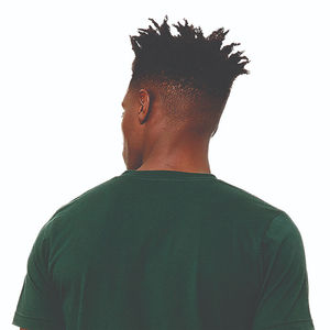 เสื้อยืดคอวีสีเขียวป่า รุ่น Forest Green Essential สำหรับทุกเพศ - ผ้าฝ้าย Airlume 100%, น้ำหนัก 4.2 ออนซ์, 32 เส้นด้ายเดี่ยว - Product Image 6