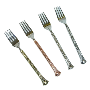 Ensemble de couverts chauds de qualité supérieure ensemble de couverts indiens décoratifs faits à la main S. Couverts en acier réglés avec brillant polonais/nickelage - Product Image 1