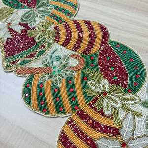 Handmade Embroidered Fabric Customized Luxury Eco-Friendly Durable Lightweigh Table <b>Runner</b> <b>Green</b> Leaf Design Decorative Mat - Product Image 6