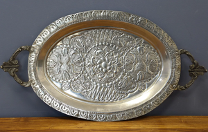 Bandeja de Servir Ovalada de Metal Grabada a Mano Estilo Marroquí, Bandeja Decorativa de Latón Plateado Vintage para Té y Café con Asa - Product Image 4
