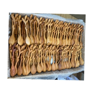 Cuchara de madera de ALTA CALIDAD para necesidades de cocina de chefs profesionales y como adorno elegante para la decoración de la cocina del hogar. - Product Image 2