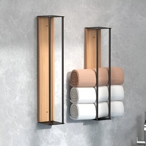 ราวแขวนผ้าขนหนูติดผนังคุณภาพสูงสำหรับโรงแรม ชั้นวางเก็บผ้าขนหนูแบบสองเสา ทำจากโลหะและไม้เนื้อแข็ง - Product Image 3