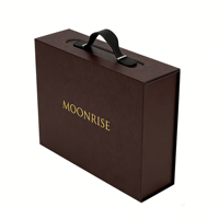 Boîte cadeau magnétique rigide pliable de luxe noire personnalisée avec revêtement UV, gaufrage, poignée et nœud en ruban pour l'emballage des chaussettes
