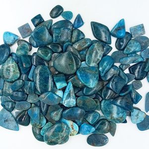 Cabochons d'apatite néon naturelle, formes et tailles variées, pierres précieuses polies en vrac pour la fabrication de bijoux, vente en gros, approvisionnement en vrac - Product Image 5