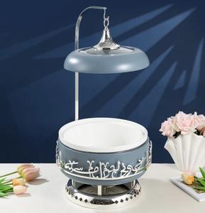 Elegante Plato de Vidrio de Lujo para Servir Comida con Base de Metal, Tapa con Caligrafía Árabe, Diseño de Autor, para Ramadán y Eid - Product Image 4