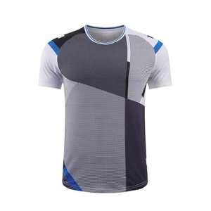 Nueva Camiseta de Fútbol Retro Personalizada, Transpirable, Sublimada, con Franjas, para Hombre, Jersey de Fútbol con Impresión por Sublimación - Product Image 1