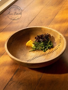 Ensaladera de madera de mango hecha a mano con diseño de puntada único, cuenco de servicio duradero y ecológico para cocina y comedor - Product Image 2