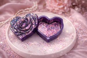 Boîte à bijoux artisanale de luxe en résine florale, petite boîte de rangement personnalisée en résine pour cadeaux souvenirs - Product Image 2