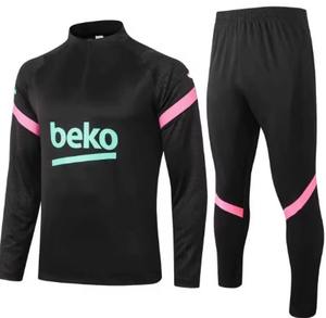 Survêtement de sport pour homme en jersey de laine/viscose avec impression numérique - Product Image 3