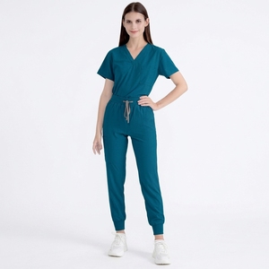 Tenue Médicale Professionnelle de Qualité Supérieure – Ensemble de Vêtements Médicaux Respirants et Confortables pour le Travail Quotidien - Product Image 1