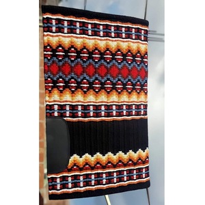 Manta de Silla de Montar para Caballo Tejida a Mano con Diseño Geométrico Azteca en Mezcla de Lana, Negra, Amarilla y Naranja, Duradera y Cómoda LLT - Product Image 3