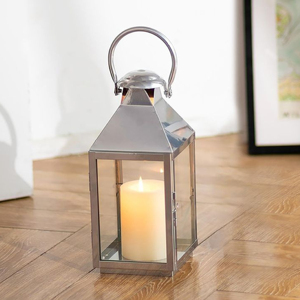 Elegante farol decorativo para el hogar de metal y vidrio, de forma cuadrada, hecho de metal duradero para uso en interiores y exteriores, hecho a mano. - Product Image 3