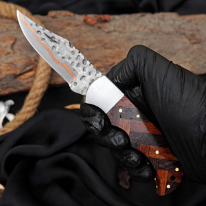 Couteau de chasse de poche en acier carbone forgé à la main, manche en bois, étui en cuir, style traditionnel, polissage haute brillance, pour le camping et les activités de plein air - Product Image 1