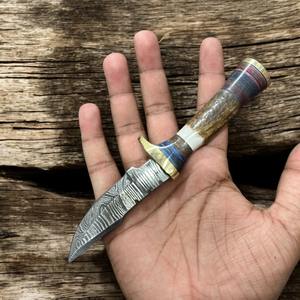 Lot de 20 couteaux de chasse en acier Damas en gros |   Couteau à lame fixe fait main, offre spéciale avec étuis en cuir pour camping en plein air 2025 - Product Image 4