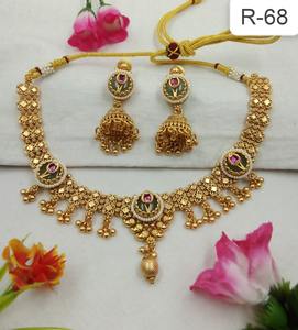 Conjunto de Joyería Nupcial India con Esmalte y Cuentas Colgantes, Collar Ajustable con Cordón, Chapado en Oro, Regalo de Boda Moderno - Product Image 1
