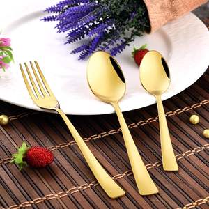 Service de couverts royal avec étui, ensemble de cuillères, fourchettes et couteaux dorés, couverts de luxe, couverts modernes dorés - Product Image 3