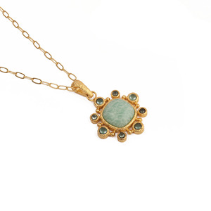 สร้อยคอจี้อะมาโซไนต์ทรงอาร์ตเดโคชุบทอง 18K จาก El Joyero Vintage พร้อมกรอบหินทรงหมอนและโซ่เชื่อมแบบลิงค์ เหมาะสำหรับทั้งชายและหญิง - Product Image 3