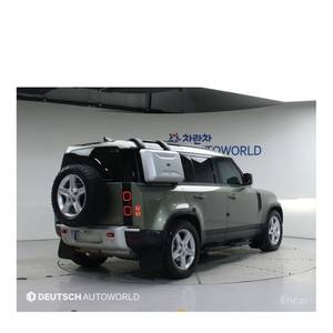 Land Rover Defender 110 D240 SE Modelo Diciembre 2020 con 83,354 km, Caja de Cambios Automática, Volante a la Izquierda, Combustible Diésel - Product Image 2