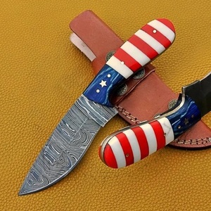 Couteau de chasse artisanal en acier Damas de qualité industrielle avec manche en Razen et étui en cuir pour le camping en plein air - Product Image 5