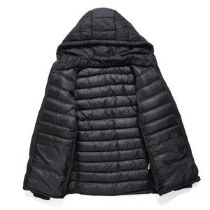 Chaqueta de Invierno Acolchada de Alto Rendimiento con Capucha, Chaqueta Parka Acolchada Gruesa y Aislante, Impermeable, Resistente al Viento, Cálida, para Actividades al Aire Libre - Product Image 5