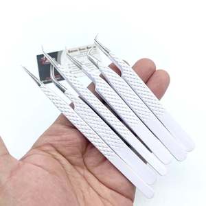Pinces à cils professionnelles en acier inoxydable japonais, qualité supérieure, poignée diamantée, finition mate blanche, maintien solide. - Product Image 5