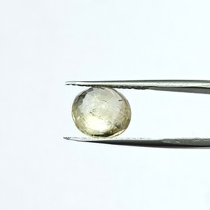 พลอยแซฟไฟร์สีเหลืองธรรมชาติทรงรี 6.49 กะรัต จากศรีลังกา สำหรับทำเครื่องประดับและแหวน YSON-60 - Product Image 5