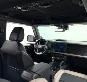 รถฟอร์ด บรองโก ไวลด์แทรค ปี 2022 เครื่องยนต์เบนซิน 2.7 ลิตร 5 ที่นั่ง 6 สูบ 330 แรงม้า เกียร์อัตโนมัติ พวงมาลัยซ้าย - Product Image 3