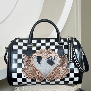Nueva Bolsa de Viaje Grande de Cuero Vacuno Genuino Hecha a Mano y Personalizada, Estilo Western a Cuadros, Perfecta para Mujer - Product Image 4