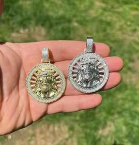 Pendentifs et breloques en argent sterling 925 massif, plaqué rhodium ou finition, avec motif Jésus en moissanite, pour hommes - Product Image 1