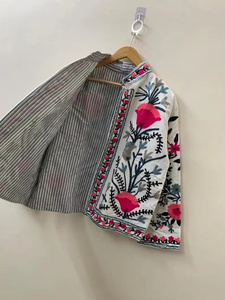Chaqueta Bomber Reversible Vintage con Bordado Suzani, de Terciopelo y Algodón, para Otoño/Invierno, para Mujer, Acolchada con Diseño Floral, 100% Terciopelo, Precio de Fábrica - Product Image 3