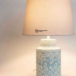 Lampe élégante en os bleu incrusté |   Lampe de table florale faite à la main pour la décoration moderne de la maison - Product Image 2