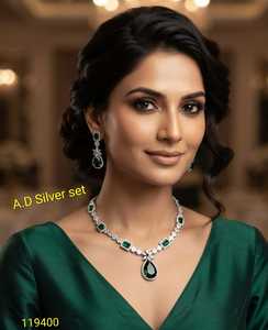 Parure de bijoux de luxe plaqué argent antique avec pendentif goutte en zircon ethnique et boucles d'oreilles, idéale pour les mariages et soirées, pour femme - Product Image 1
