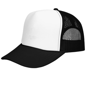 Casquette trucker snapback personnalisée conçue pour une performance durable avec des panneaux en mesh respirant et une option de broderie de haute qualité - Product Image 1
