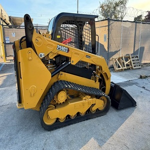 Chargeuse compacte sur chenilles CAT 259D3 de qualité professionnelle pour travaux routiers, entretien agricole, manutention de matériaux et nettoyage - Product Image 1