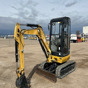 Achetez une excavatrice Cat 302.7 Cr, équipement de construction de qualité supérieure, livraison rapide disponible, idéale pour les travaux de terrassement à grande échelle - Product Image 2
