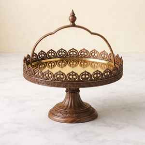 Support à gâteau arabe en métal doré de luxe avec base en bois, élégant plateau de service pour desserts pour mariage, fête, Ramadan, Eid, décoration - Product Image 1