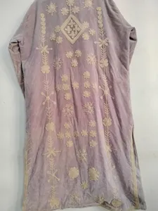 Veste longue en velours brodé lavande pour femmes, style Suzani, avec travail de broderie florale, style bohème, manches longues, style ethnique, vêtements d'extérieur pour l'hiver - Product Image 3